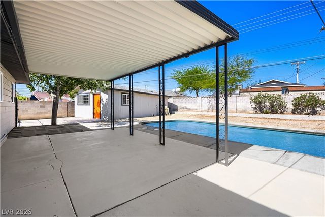 6124 Halifax Circle, Las Vegas, NV 89107