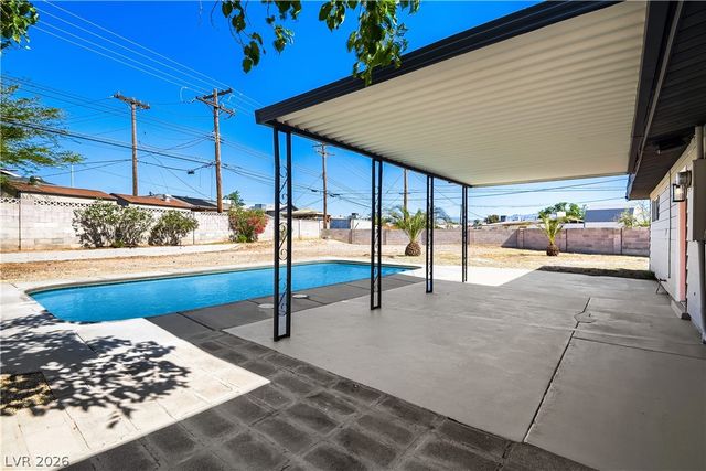6124 Halifax Circle, Las Vegas, NV 89107