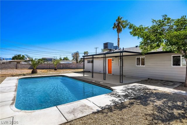 6124 Halifax Circle, Las Vegas, NV 89107