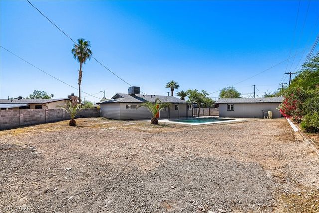 6124 Halifax Circle, Las Vegas, NV 89107