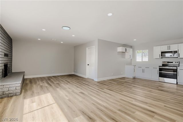6124 Halifax Circle, Las Vegas, NV 89107
