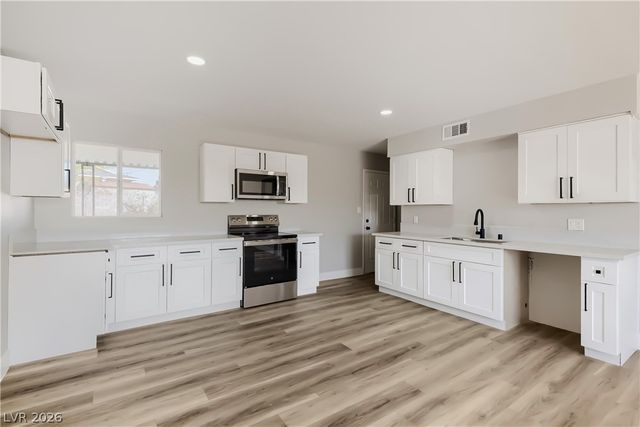 6124 Halifax Circle, Las Vegas, NV 89107