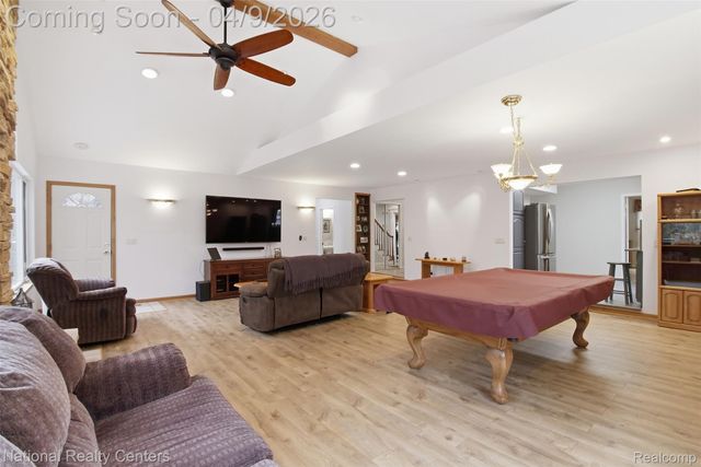 35037 Ellen Court, Livonia, MI 48154