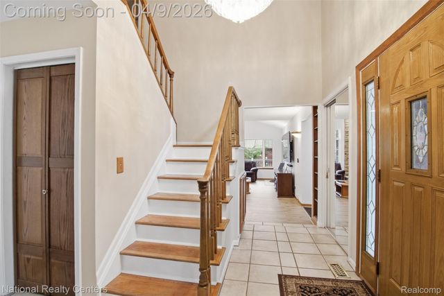 35037 Ellen Court, Livonia, MI 48154