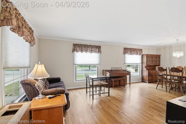 35037 Ellen Court, Livonia, MI 48154