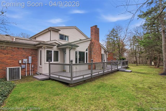 35037 Ellen Court, Livonia, MI 48154