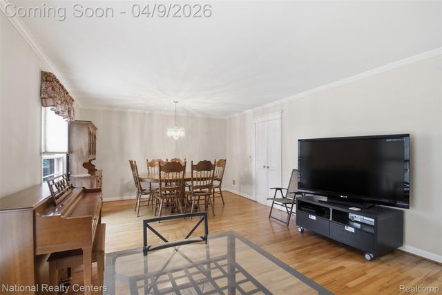 35037 Ellen Court, Livonia, MI 48154