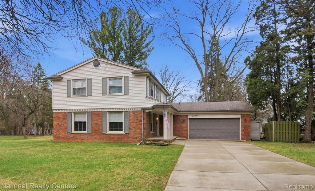 35037 Ellen Court, Livonia, MI 48154