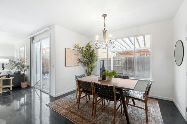 5324 Hartona Way, Sacramento, CA 95835