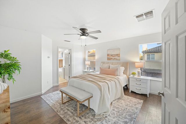 5324 Hartona Way, Sacramento, CA 95835