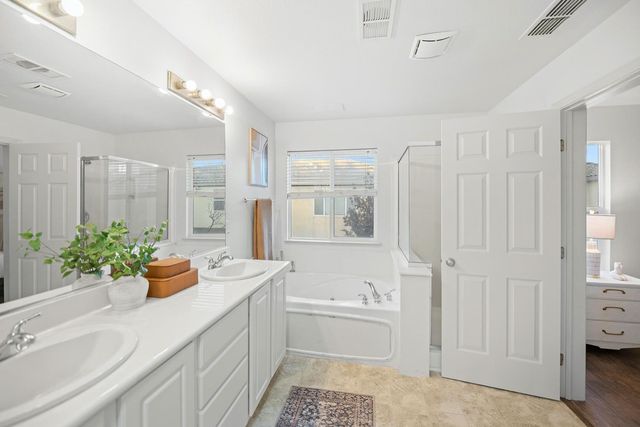 5324 Hartona Way, Sacramento, CA 95835