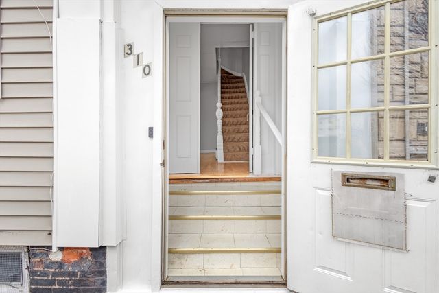 310 Paris St, Boston, MA 02128