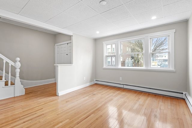 310 Paris St, Boston, MA 02128