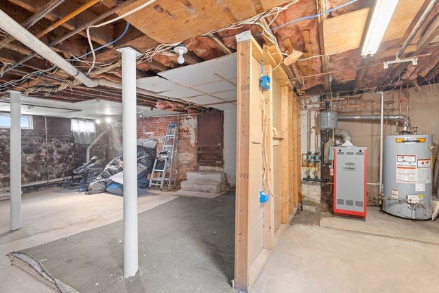 310 Paris St, Boston, MA 02128