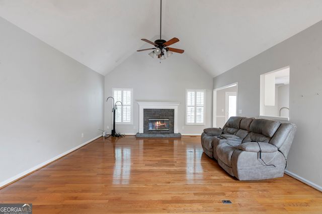 1330 Smoke Hill Drive, Hoschton, GA 30548