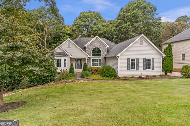 1330 Smoke Hill Drive, Hoschton, GA 30548