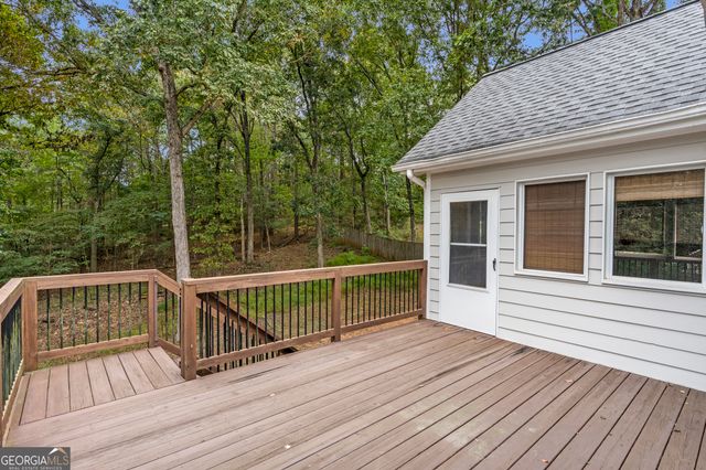 1330 Smoke Hill Drive, Hoschton, GA 30548