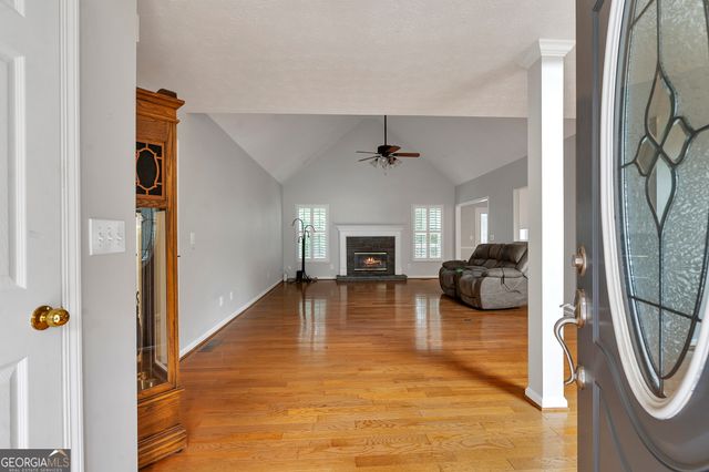 1330 Smoke Hill Drive, Hoschton, GA 30548