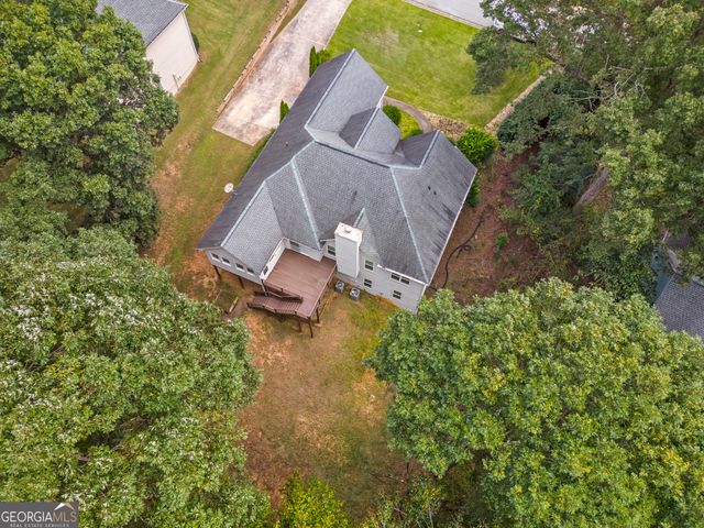 1330 Smoke Hill Drive, Hoschton, GA 30548