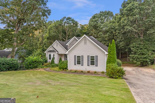 1330 Smoke Hill Drive, Hoschton, GA 30548