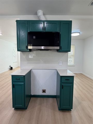 3039 Dahlia Drive, Dallas, TX 75216