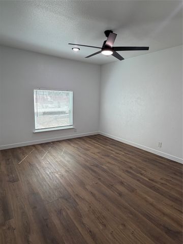 3039 Dahlia Drive, Dallas, TX 75216