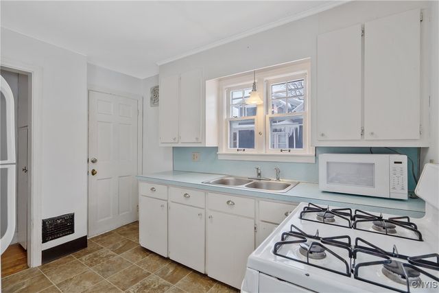 703 Schuyler Street, Syracuse, NY 13204