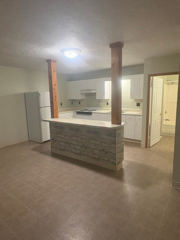 182 West St 182, Leominster, MA 01453