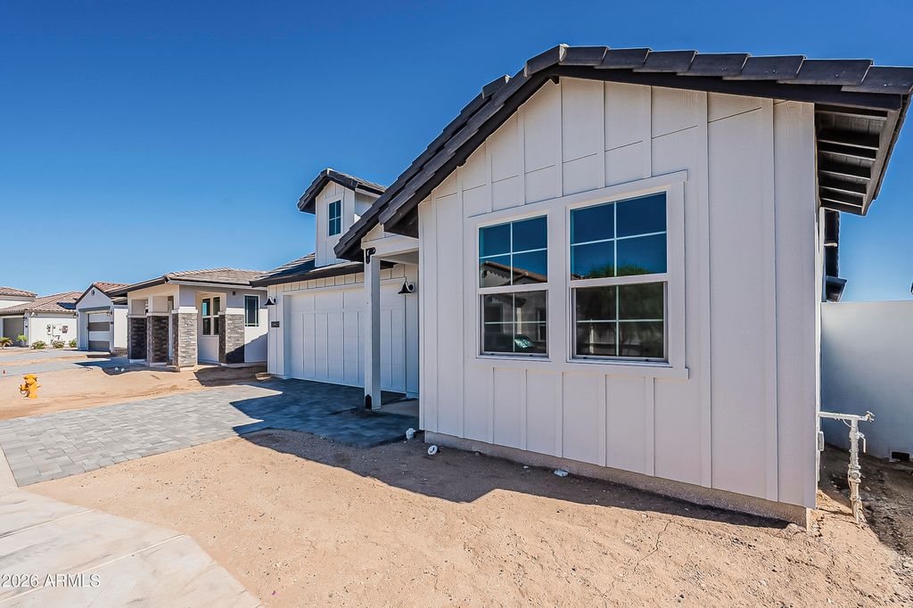 10853 N BLAKELY Street, Surprise, AZ 85388 — photo 4