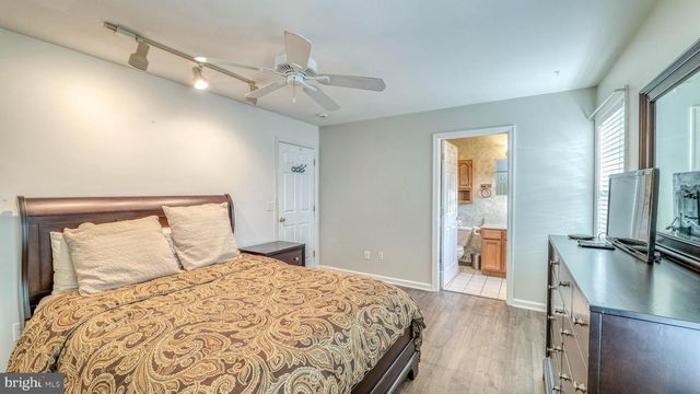 604 E PENNSYLVANIA AVE, Galloway, NJ 08205