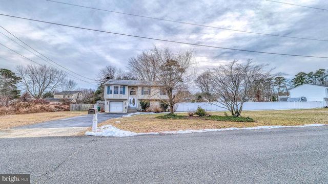 604 E PENNSYLVANIA AVE, Galloway, NJ 08205