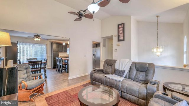 604 E PENNSYLVANIA AVE, Galloway, NJ 08205