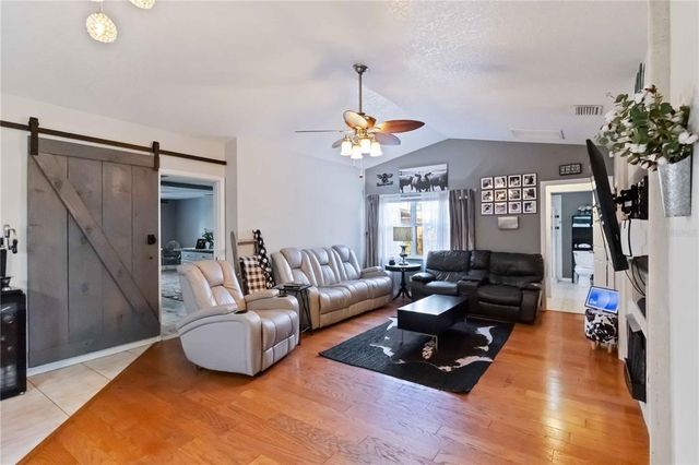4913 37TH STREET EAST, Bradenton, FL 34203