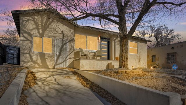 1405 Lead Avenue SE, Albuquerque, NM 87106