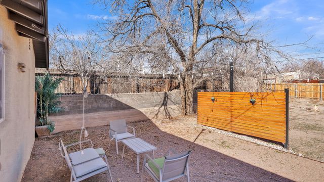 1405 Lead Avenue SE, Albuquerque, NM 87106