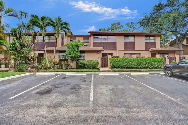 7780 NW 79th Avenue F6, Tamarac, FL 33321