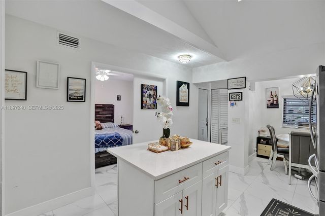 7780 NW 79th Avenue F6, Tamarac, FL 33321