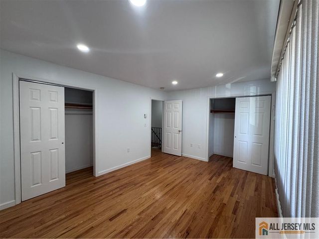 33 Mercer Street, Carteret, NJ 07008