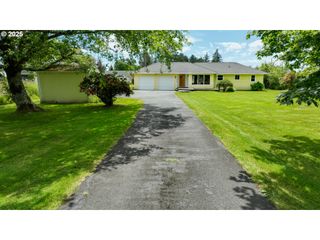 1070 E HARBOR Dr, Warrenton, OR 97146