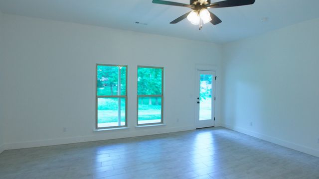 2323 N Miller Avenue, Joplin, MO 64801