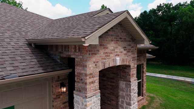 2323 N Miller Avenue, Joplin, MO 64801