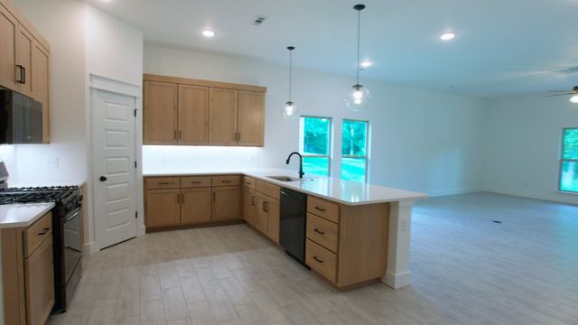 2323 N Miller Avenue, Joplin, MO 64801