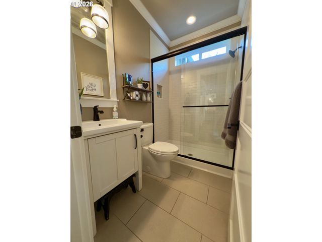 15315 Se Lewis St, Happy Valley, OR 97086