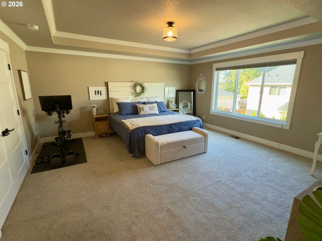 15315 Se Lewis St, Happy Valley, OR 97086