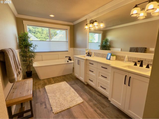 15315 Se Lewis St, Happy Valley, OR 97086