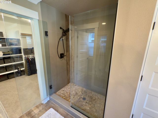 15315 Se Lewis St, Happy Valley, OR 97086