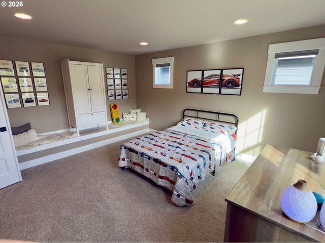 15315 Se Lewis St, Happy Valley, OR 97086