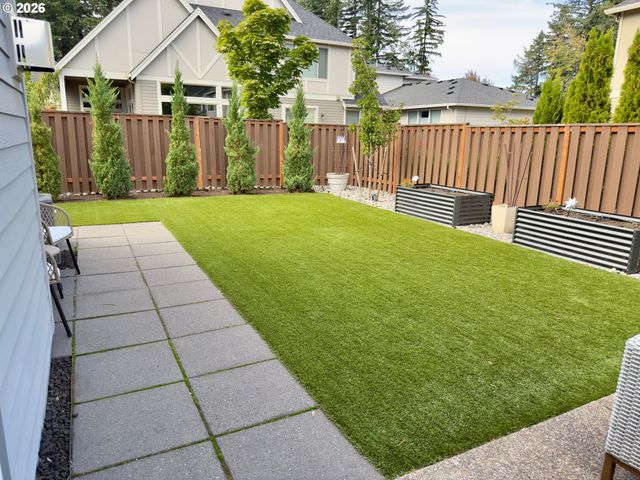 15315 Se Lewis St, Happy Valley, OR 97086