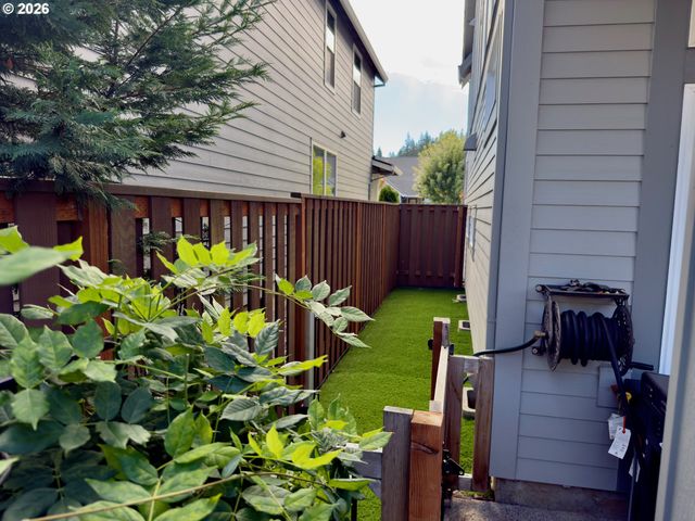 15315 Se Lewis St, Happy Valley, OR 97086