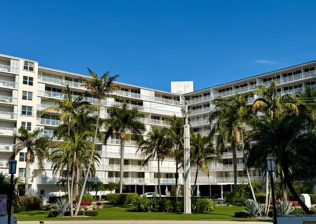 3546 S Ocean Boulevard 516, South Palm Beach, FL 33480